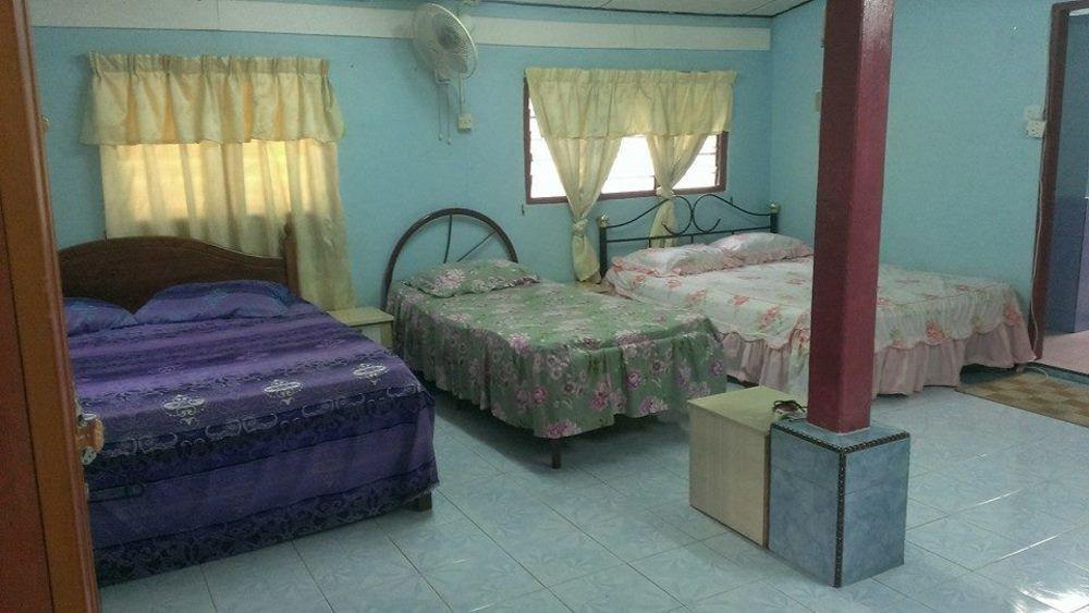 Homestay Bukit Gantang Hotel Taiping Ngoại thất bức ảnh