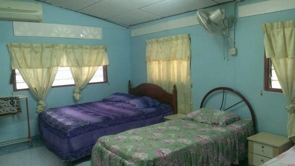 Homestay Bukit Gantang Hotel Taiping Ngoại thất bức ảnh