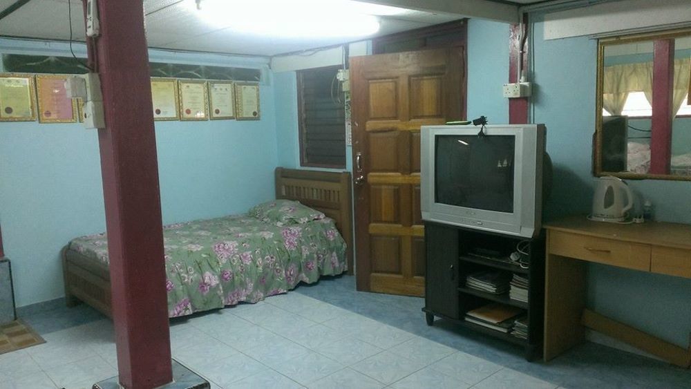 Homestay Bukit Gantang Hotel Taiping Ngoại thất bức ảnh